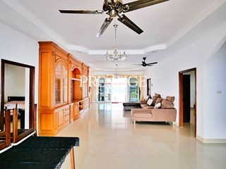 À louer 4 chambres maison à Bang Lamung, Chonburi