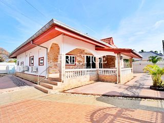 À louer 4 chambres maison à Bang Lamung, Chonburi