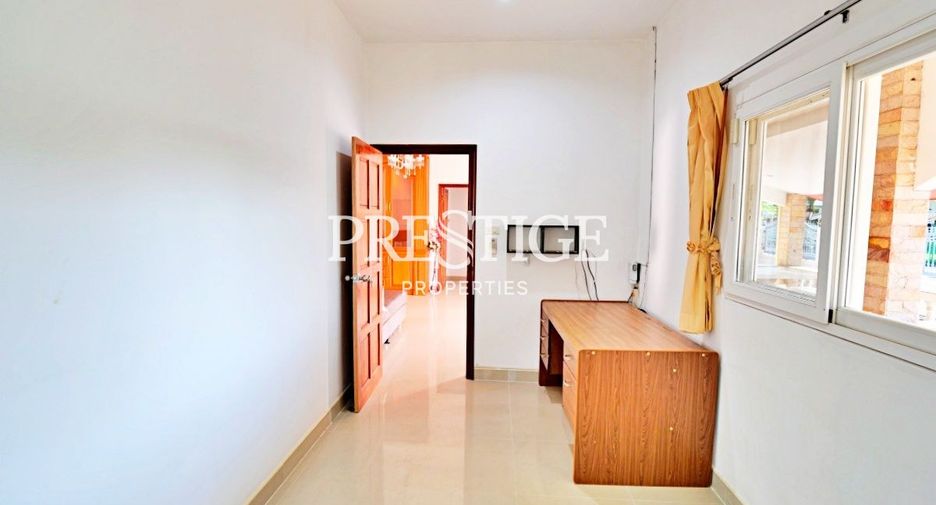 For rent 4 bedrooms house in Bang Lamung, Chonburi