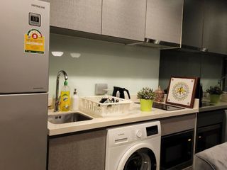 For sale studio condo in Khlong Toei, Bangkok
