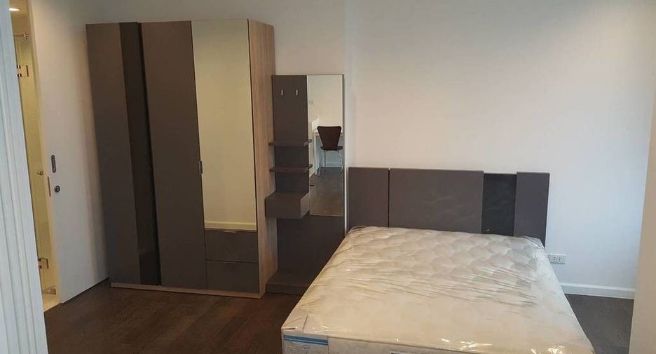 For rent 1 bed condo in Sathon, Bangkok