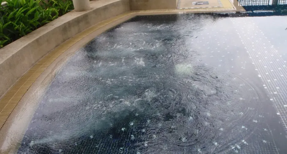 For sale 3 bedrooms condo in Yan Nawa, Bangkok
