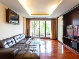 For sale 3 bedrooms condo in Yan Nawa, Bangkok