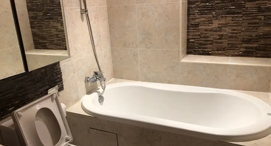 For sale 3 bedrooms condo in Yan Nawa, Bangkok