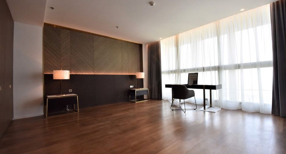 Wohnung zur Miete mit 2 Zimmer in Pathum Wan, Bangkok