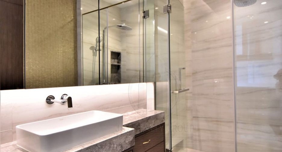 Wohnung zur Miete mit 2 Zimmer in Pathum Wan, Bangkok