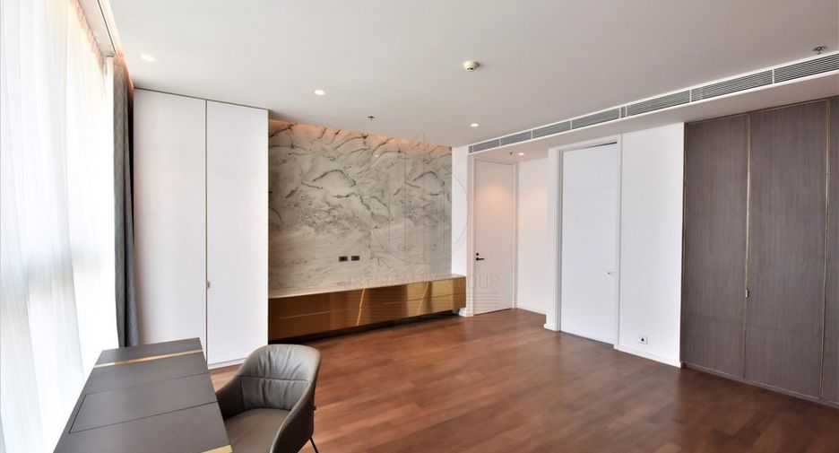 Wohnung zur Miete mit 2 Zimmer in Pathum Wan, Bangkok