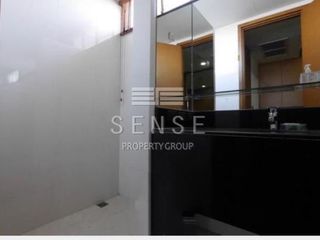 For rent 4 bedrooms condo in Khlong Toei, Bangkok