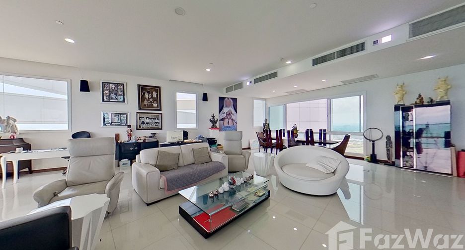 For rent 4 Beds condo in Na Jomtien, Pattaya