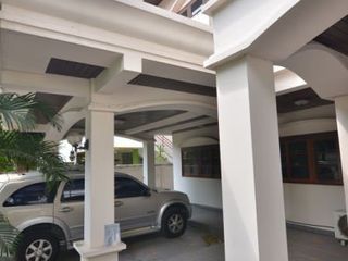 ให้เช่า 2 ห้องนอน บ้านเดี่ยว ใน วัฒนา, กรุงเทพฯ