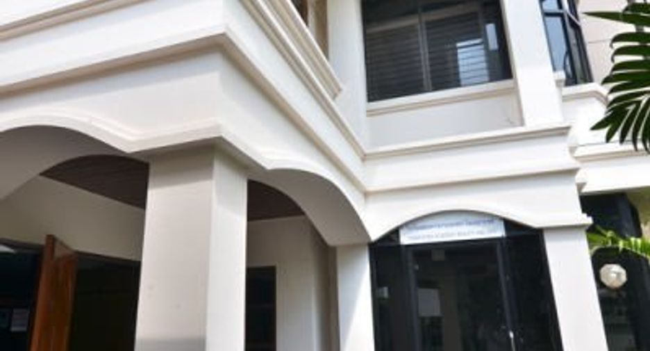 ให้เช่า 2 ห้องนอน บ้านเดี่ยว ใน วัฒนา, กรุงเทพฯ