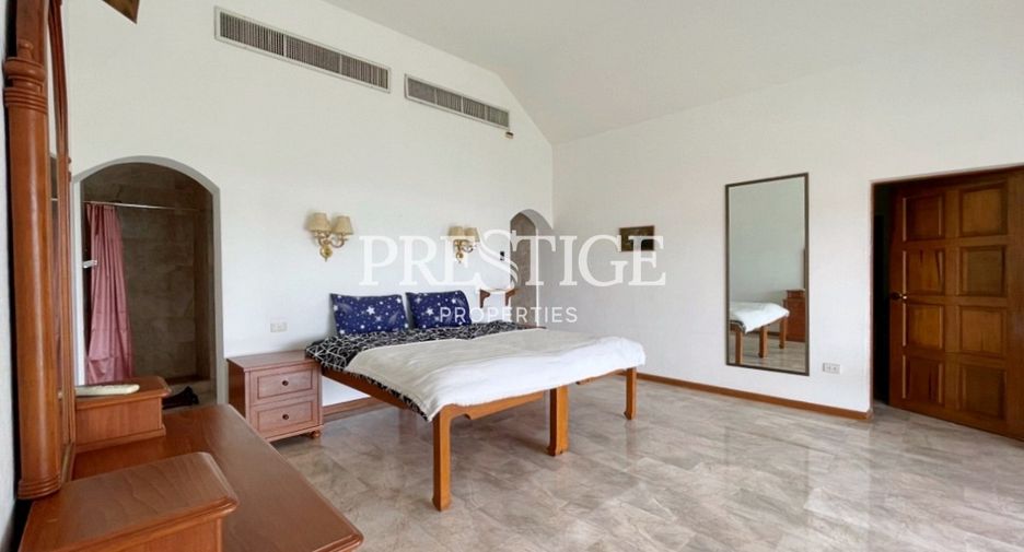 À vendre 5 chambres maison à East Pattaya, Pattaya