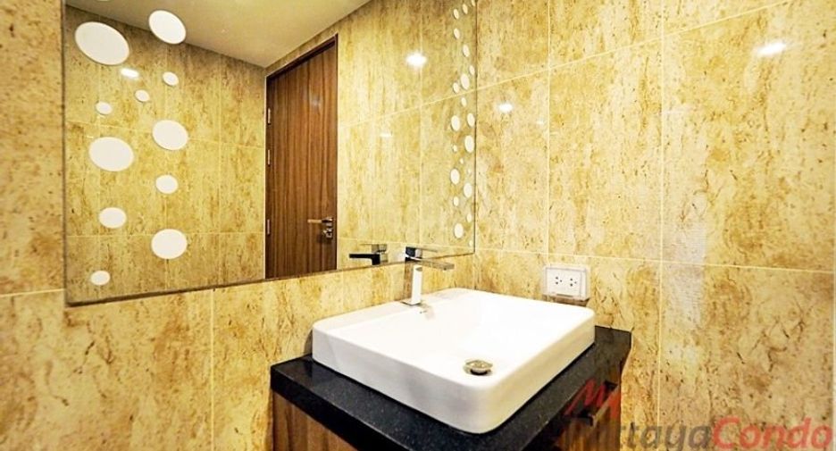 À louer 2 chambres condo à Bang Lamung, Chonburi