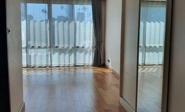 For sale 3 bed condo in Khlong Toei, Bangkok