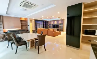 For sale 2 bed condo in Khlong Toei, Bangkok