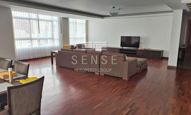 For rent 4 bedrooms condo in Watthana, Bangkok