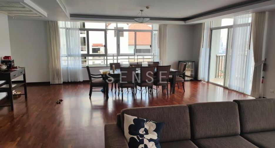 Condo en alquiler de 4 habitaciones en Watthana, Bangkok