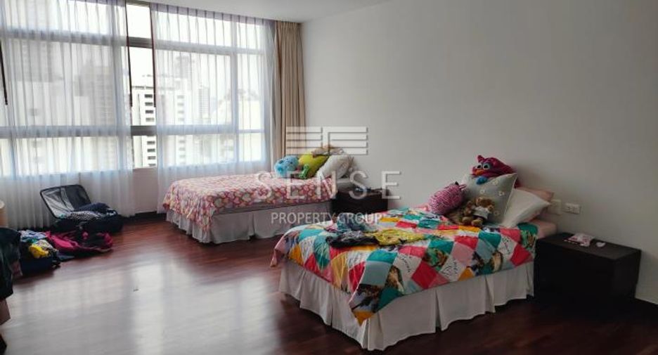 Condo en alquiler de 4 habitaciones en Watthana, Bangkok