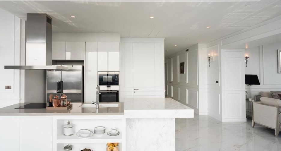 For sale 4 bedrooms condo in Bang Kho Laem, Bangkok
