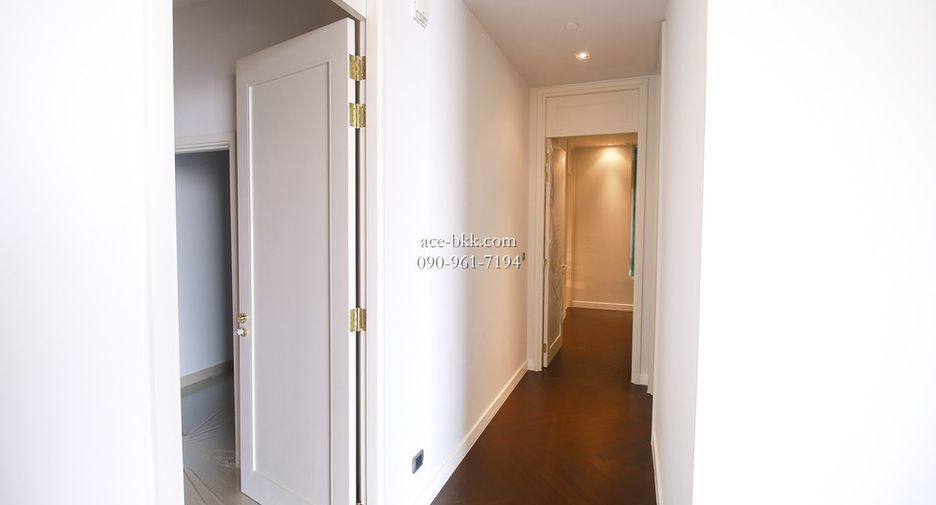 À vendre 3 chambres condo à Khlong Toei, Bangkok