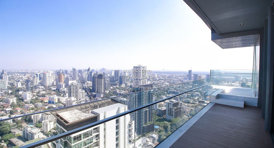 À vendre 3 chambres condo à Khlong Toei, Bangkok