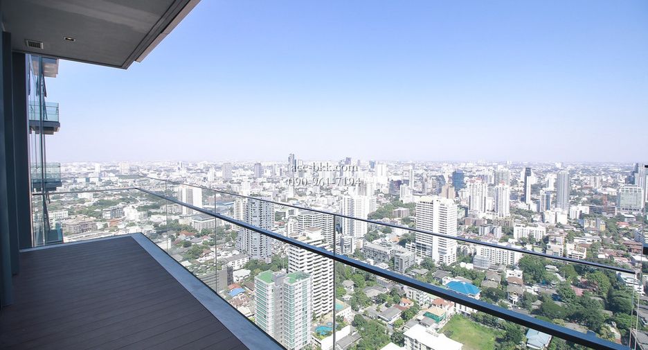 À vendre 3 chambres condo à Khlong Toei, Bangkok