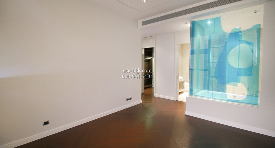 À vendre 3 chambres condo à Khlong Toei, Bangkok