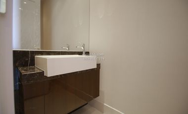 Продажа 3 спальни кондо в Кхлонг Тоеи, Бангкок