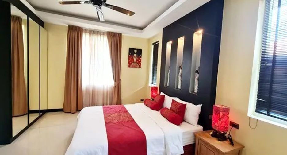 For sale 4 bedrooms house in East Pattaya, Pattaya
