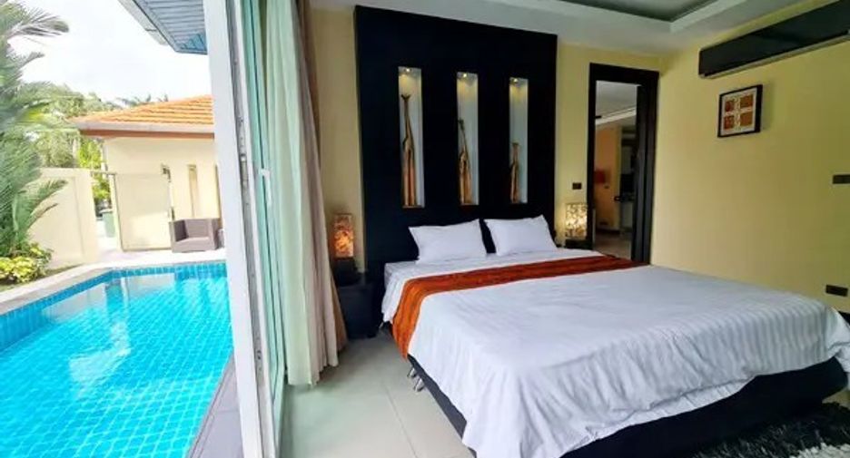 For sale 4 bedrooms house in East Pattaya, Pattaya