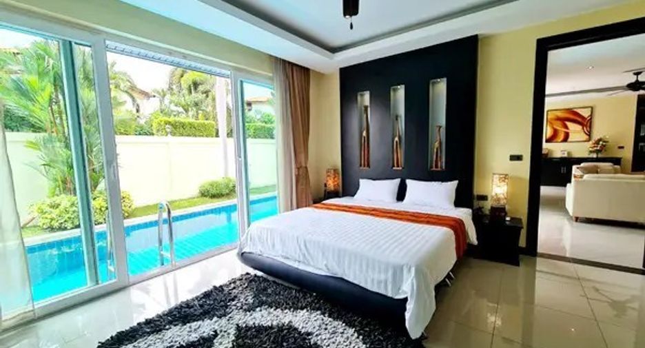 For sale 4 bedrooms house in East Pattaya, Pattaya