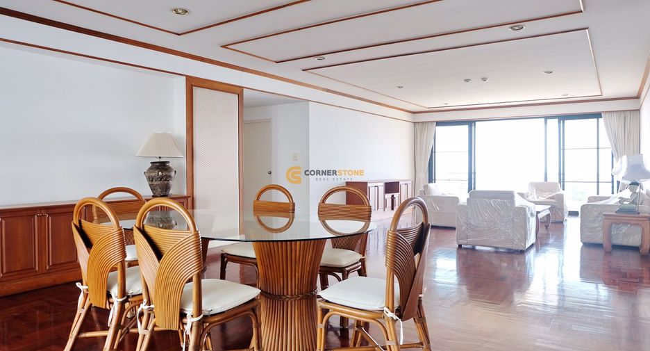 Condo en alquiler y en venta de 3 habitaciones en Pratumnak, Pattaya