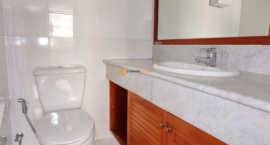 À louer et à vendre 3 chambres condo à Pratumnak, Pattaya