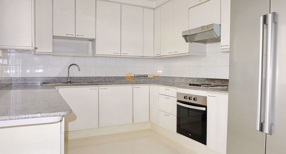 Condo en alquiler y en venta de 3 habitaciones en Pratumnak, Pattaya
