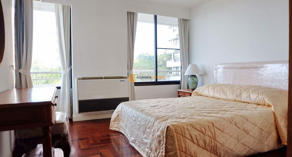 À louer et à vendre 3 chambres condo à Pratumnak, Pattaya