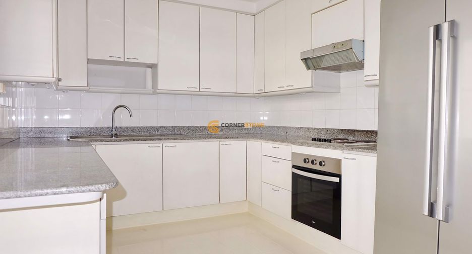 À louer et à vendre 3 chambres condo à Pratumnak, Pattaya