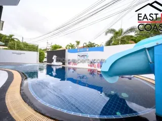 Haus zum Kauf mit 6 Zimmer in Bang Lamung, Chonburi