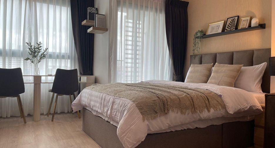 For rent studio condo in Huai Khwang, Bangkok