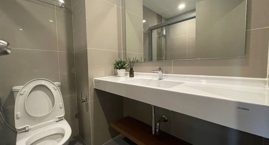 For rent studio condo in Huai Khwang, Bangkok