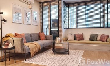 For rent 2 bed condo in Khlong Toei, Bangkok