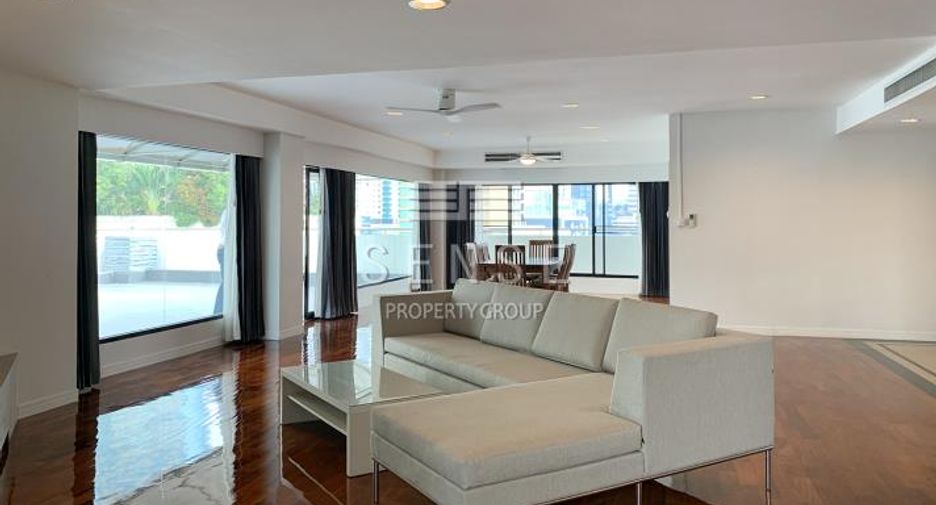 For rent 4 bedrooms condo in Khlong Toei, Bangkok