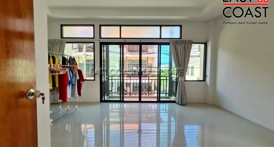 Casa en venta de 4 habitaciones en Bang Lamung, Chonburi