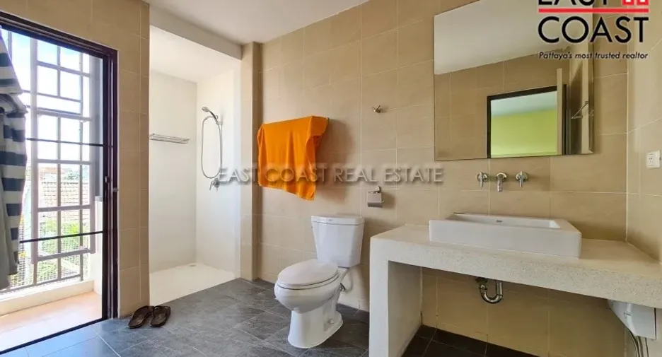 Casa en venta de 4 habitaciones en Bang Lamung, Chonburi