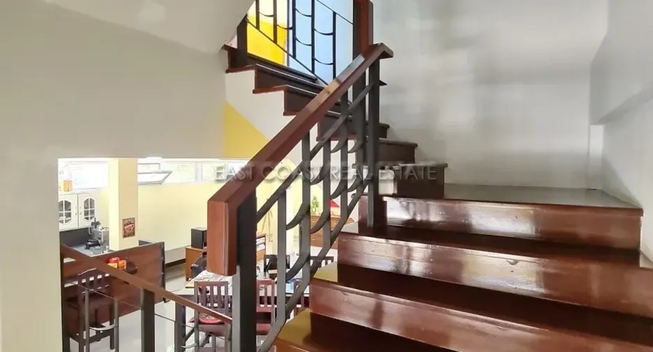 Casa en venta de 4 habitaciones en Bang Lamung, Chonburi