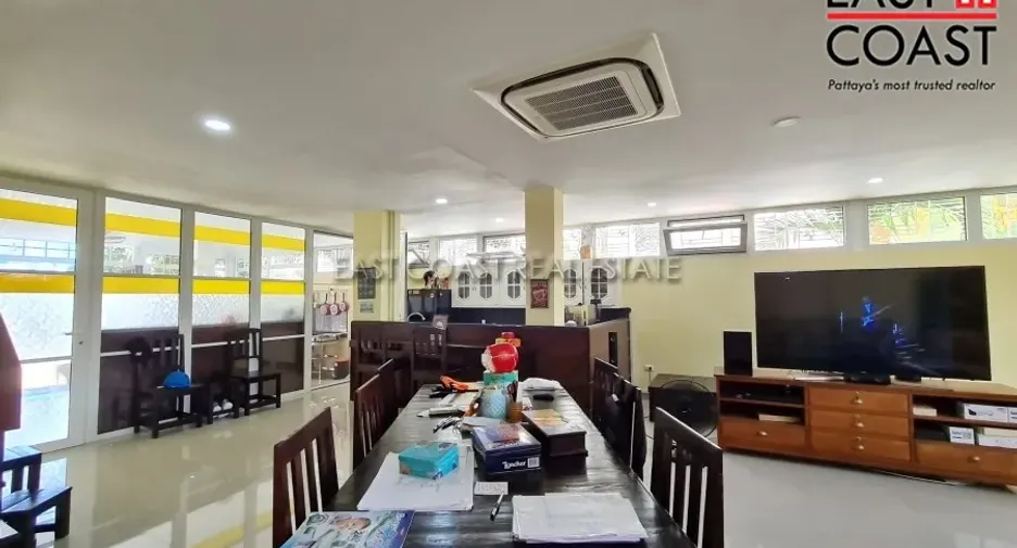 Casa en venta de 4 habitaciones en Bang Lamung, Chonburi