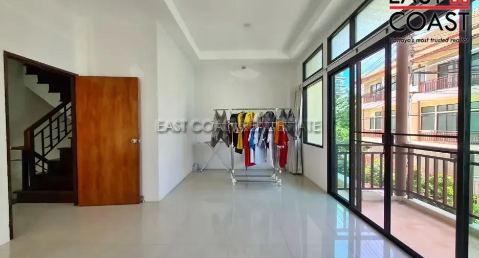 Casa en venta de 4 habitaciones en Bang Lamung, Chonburi