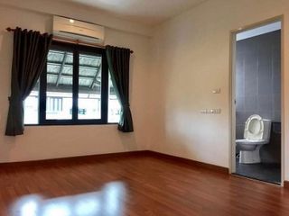 For rent 6 Beds office in Suan Luang, Bangkok