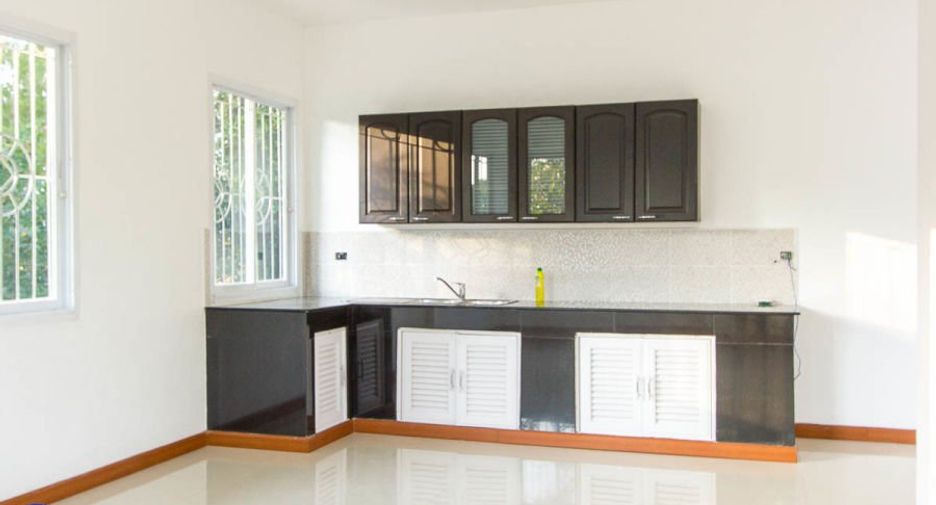 Casa en venta de 5 habitaciones en Khueang Nai, Ubon Ratchathani