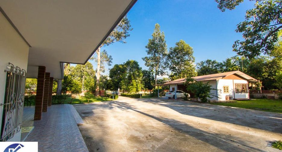 Casa en venta de 5 habitaciones en Khueang Nai, Ubon Ratchathani