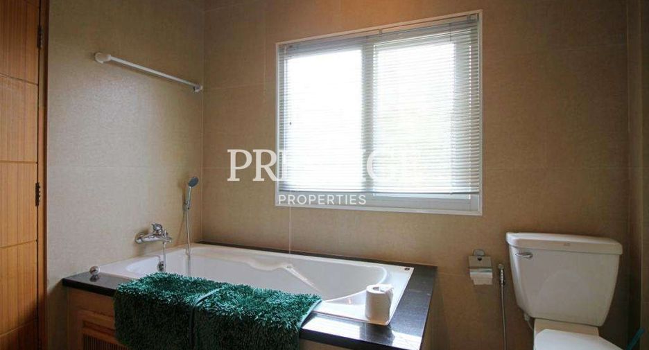 For rent and for sale 4 bedrooms house in Bang Lamung, Chonburi